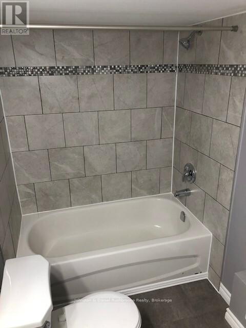 28 Grove Street E, Barrie, Ontario L4M 2N7 - Photo 14 - S12158918