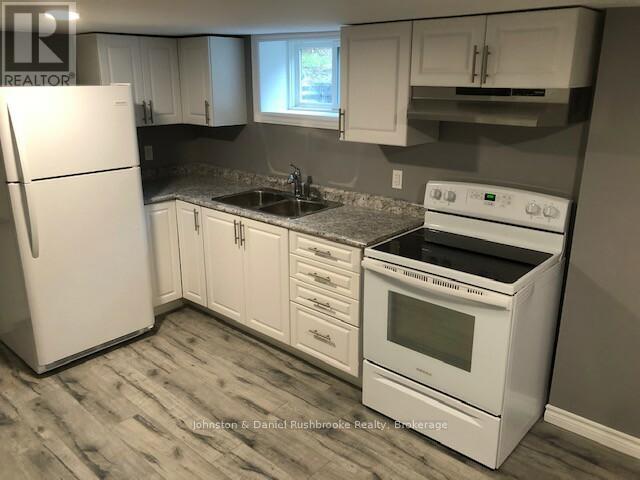 28 Grove Street E, Barrie, Ontario L4M 2N7 - Photo 9 - S12158918