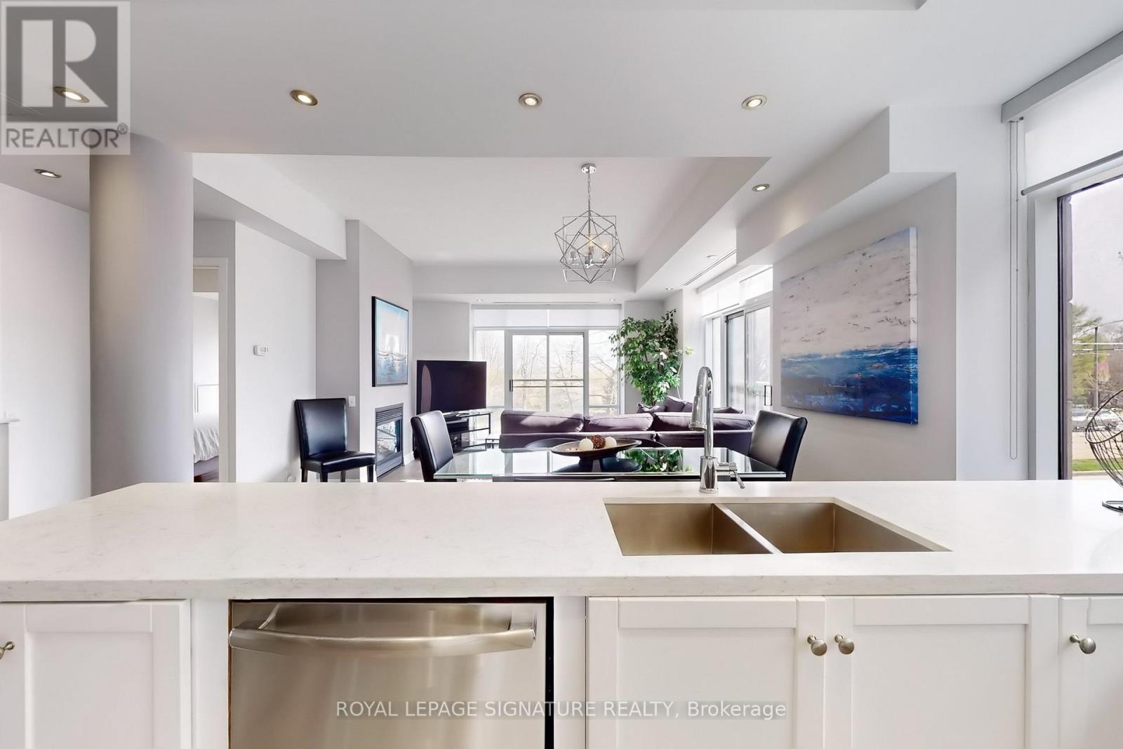 102e Upper - 500 Queens Quay W, Toronto, Ontario  M5V 3K8 - Photo 4 - C12158764