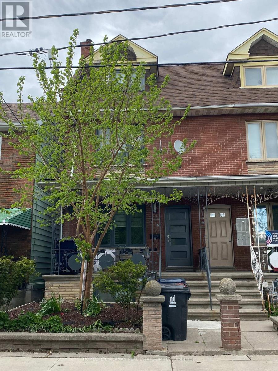 223 MANNING AVENUE, Toronto, Ontario