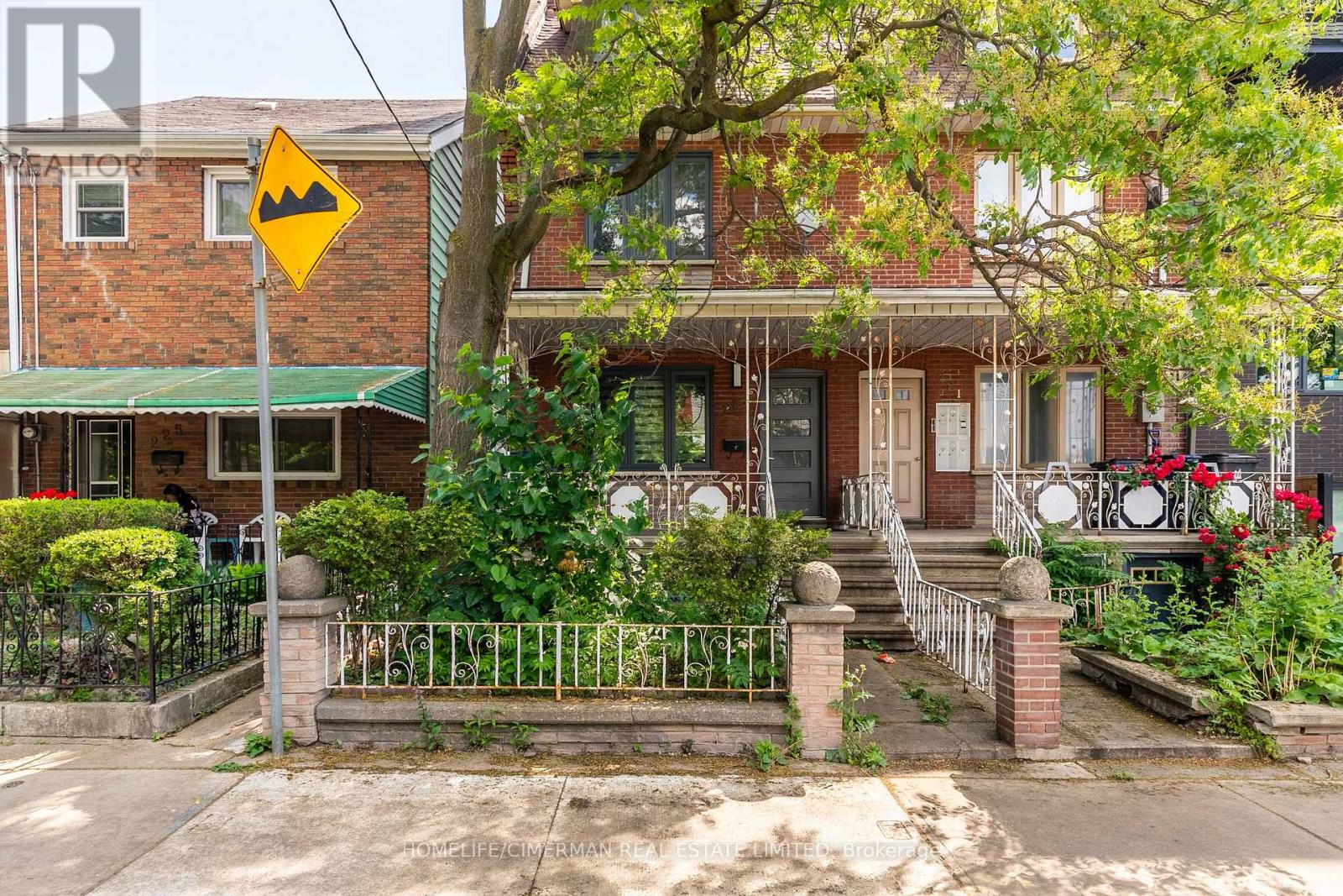 223 Manning Avenue, Toronto, Ontario  M6J 2K8 - Photo 2 - C12158779