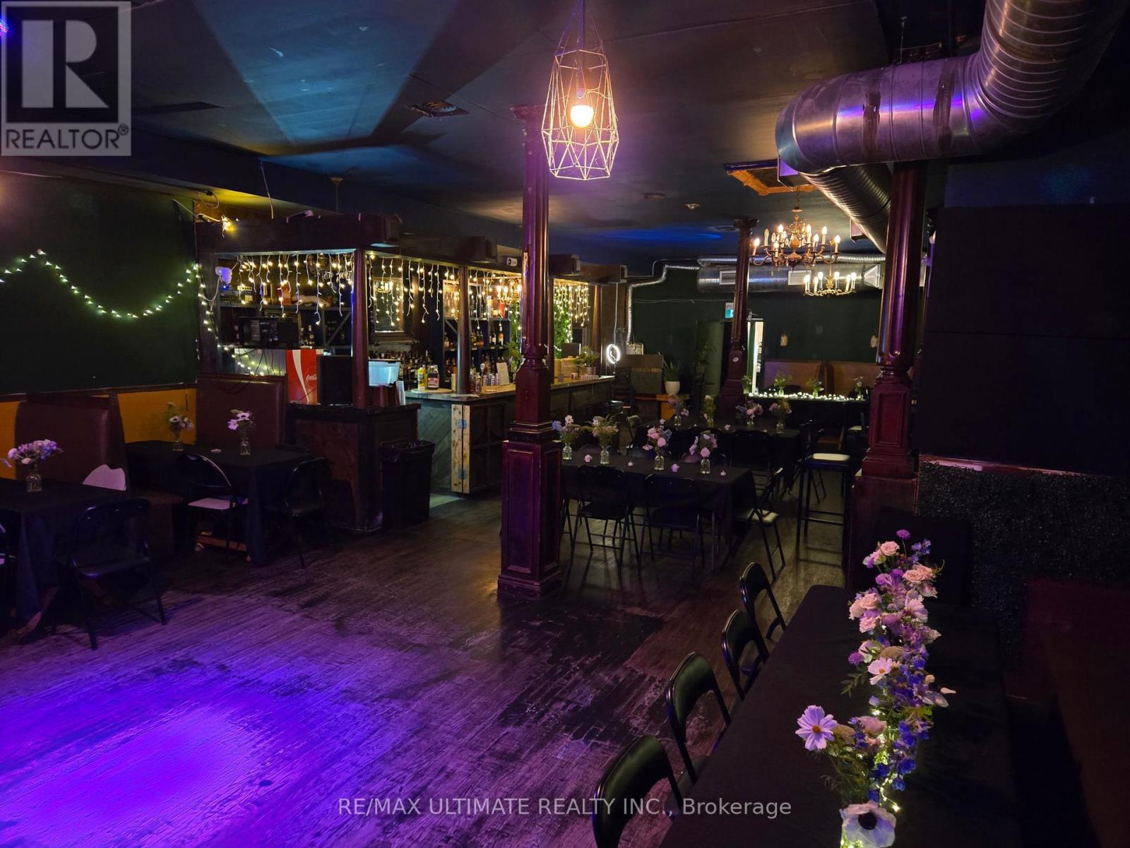 319 Augusta Avenue, Toronto, Ontario  M5T 2M2 - Photo 8 - C12158829