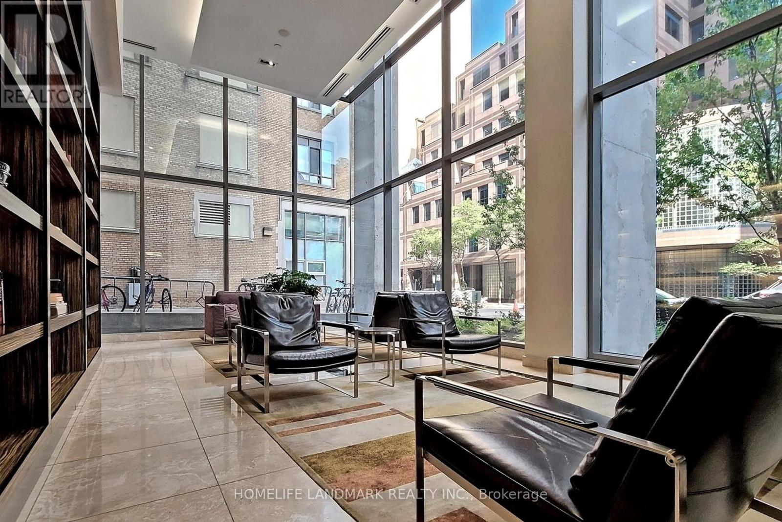 808 - 38 Grenville Street, Toronto, Ontario  M4Y 1A5 - Photo 4 - C12158841