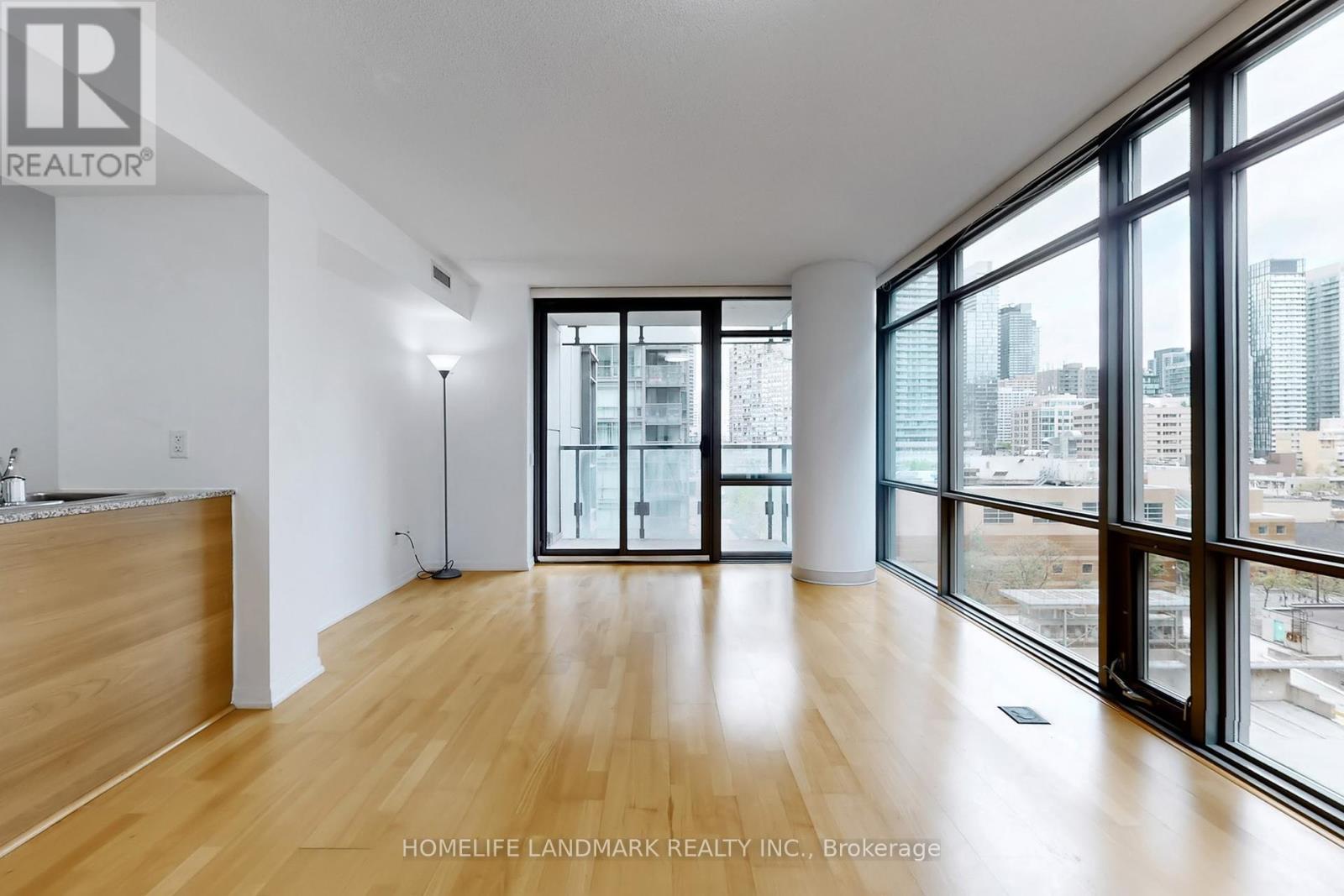 808 - 38 Grenville Street, Toronto, Ontario  M4Y 1A5 - Photo 7 - C12158841