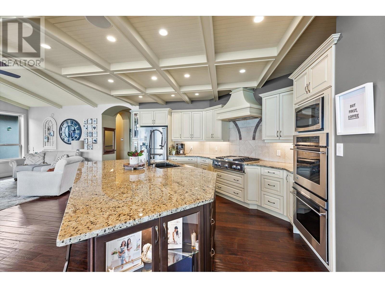 3935 Harding Road, West Kelowna, British Columbia  V4T 2J9 - Photo 11 - 10346877