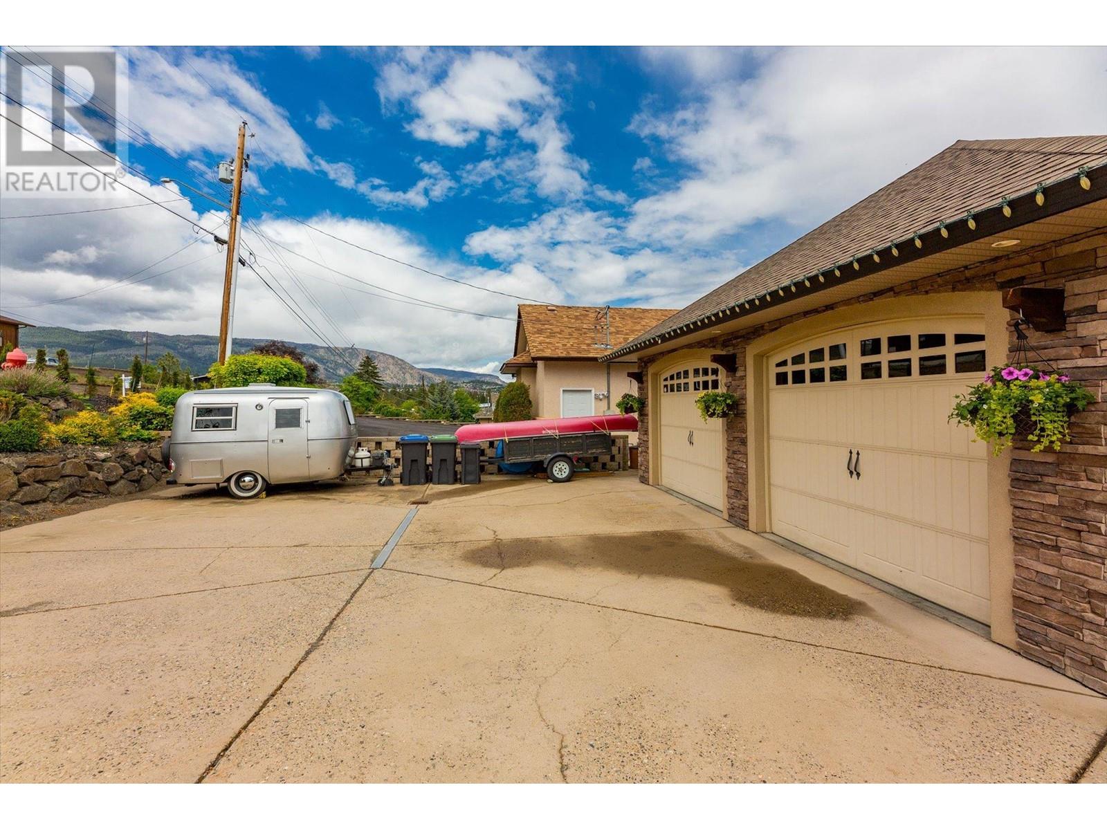 3935 Harding Road, West Kelowna, British Columbia  V4T 2J9 - Photo 48 - 10346877