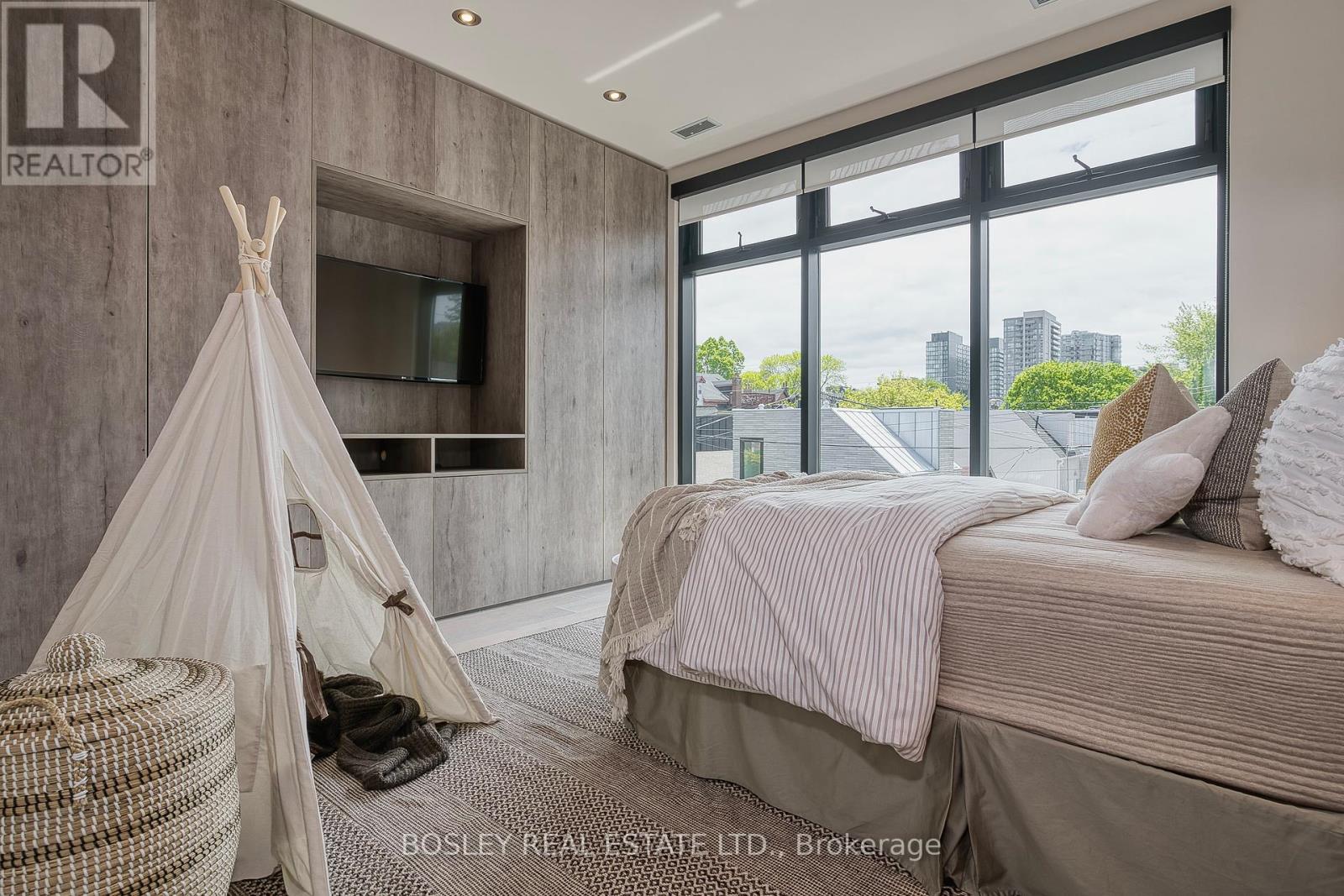 189 Argyle Street, Toronto (Little Portugal), Ontario  M6J 1P5 - Photo 14 - C12158866