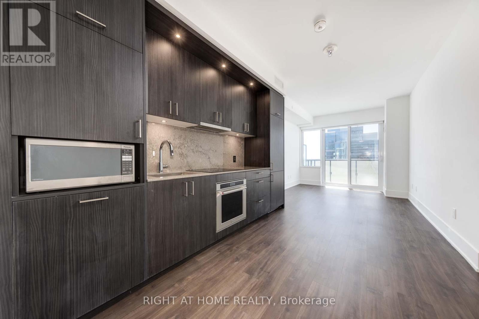 1316 - 480 Front Street W, Toronto, Ontario  M5V 0V5 - Photo 13 - C12158870