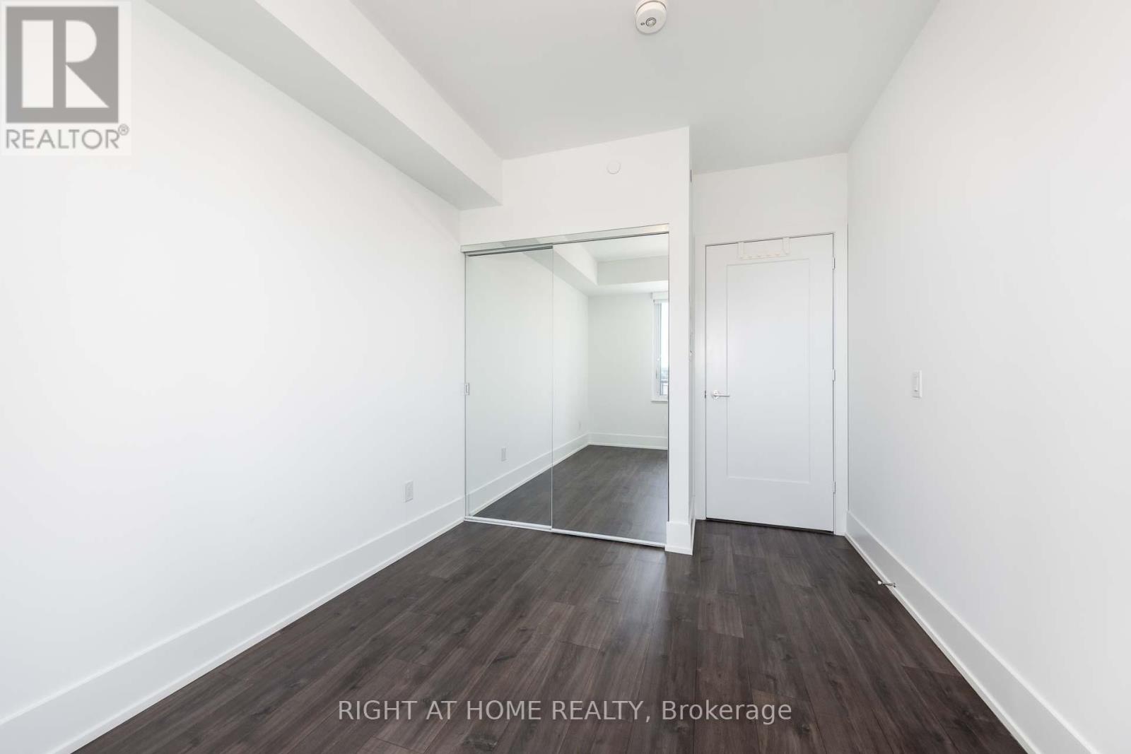 1316 - 480 Front Street W, Toronto, Ontario  M5V 0V5 - Photo 17 - C12158870