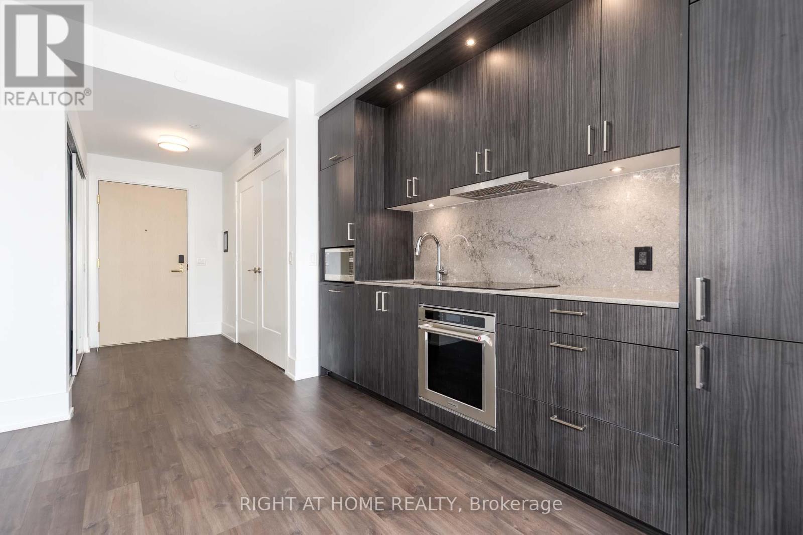 1316 - 480 Front Street W, Toronto, Ontario  M5V 0V5 - Photo 6 - C12158870