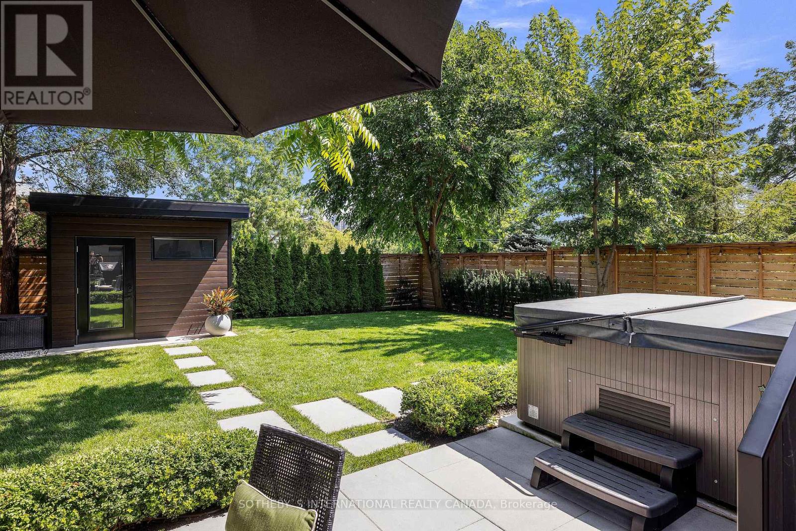83 Guthrie Avenue, Toronto (Stonegate-Queensway), Ontario  M8Y 3L3 - Photo 44 - W12107885