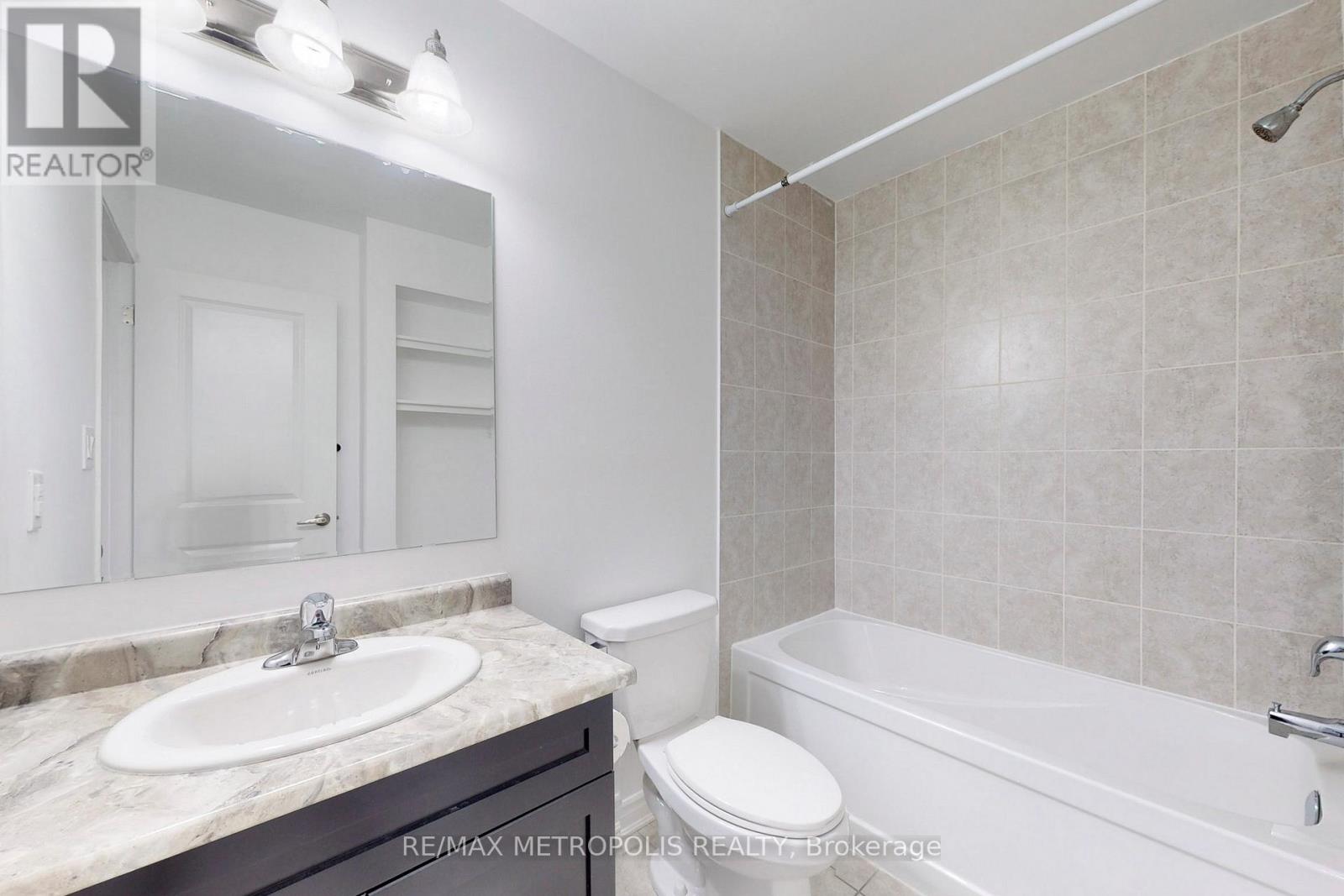 1054 Clipper Lane, Pickering, Ontario  L1X 0E4 - Photo 36 - E12158831