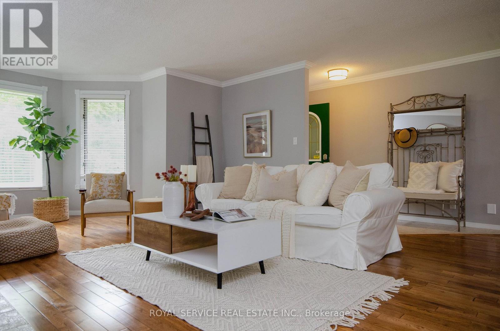 Property at 263 LAWSON ROAD image 3