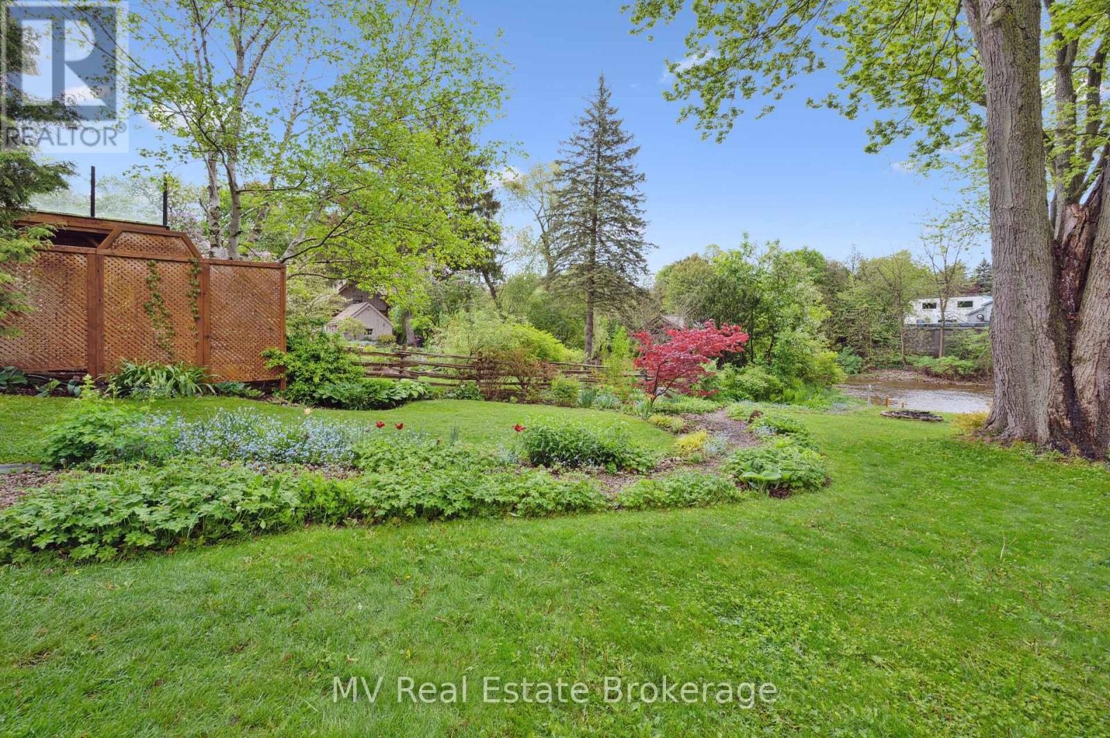 270 St Andrew Street E, Centre Wellington, Ontario  N1M 1R1 - Photo 36 - X12159004