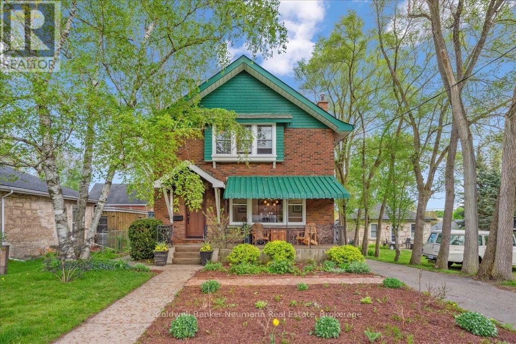120 WATERLOO AVENUE, Guelph, Ontario
