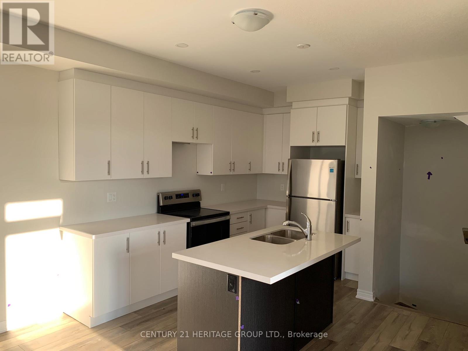 46 - 40 Zinfandel Drive, Hamilton, Ontario  L8E 0K1 - Photo 5 - X12145919