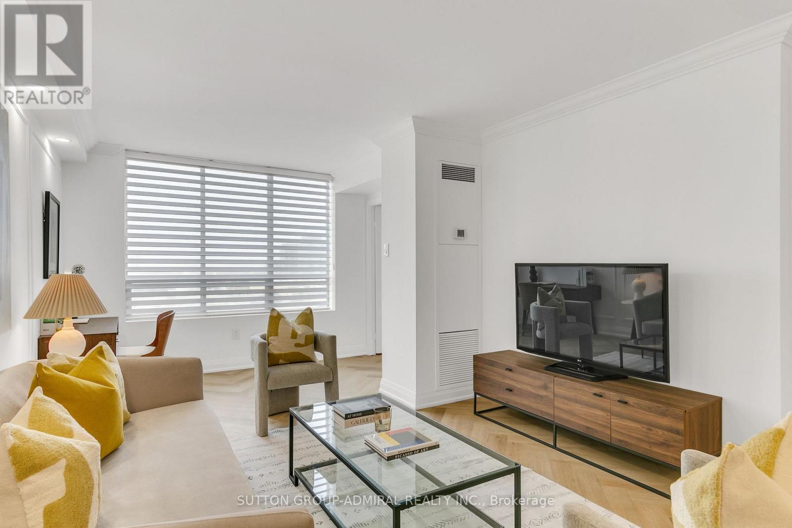 908 - 7601 Bathurst Street, Vaughan, Ontario  L4J 4H5 - Photo 5 - N12158803