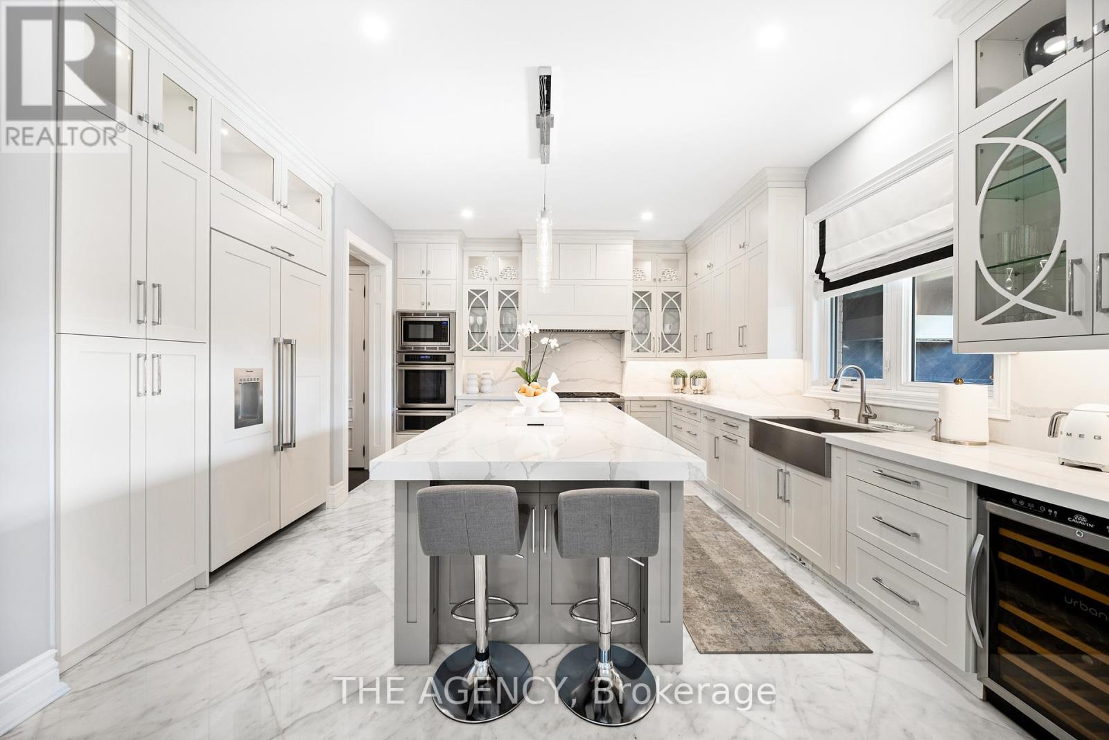 18 Westbrooke Boulevard, King (Nobleton), Ontario  L0G 1N0 - Photo 11 - N12158856