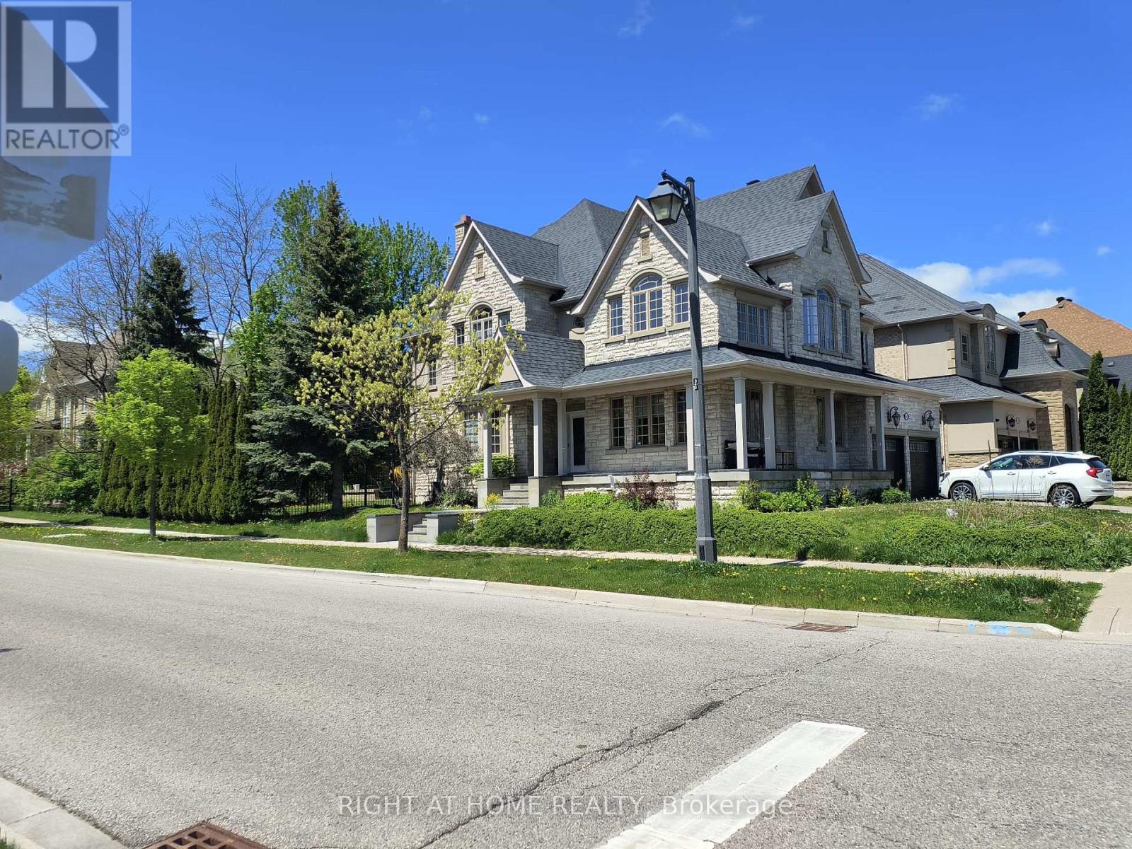 Property at 462 WORTHINGTON AVENUE image 1