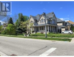 462 WORTHINGTON AVENUE, Richmond Hill, Ontario
