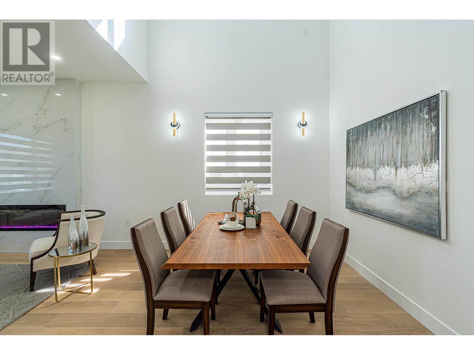 Listing Picture 10 of 38 : 4152 PENDER STREET, Burnaby / 本拿比 - 魯藝地產 Yvonne Lu Group - MLS Medallion Club Member