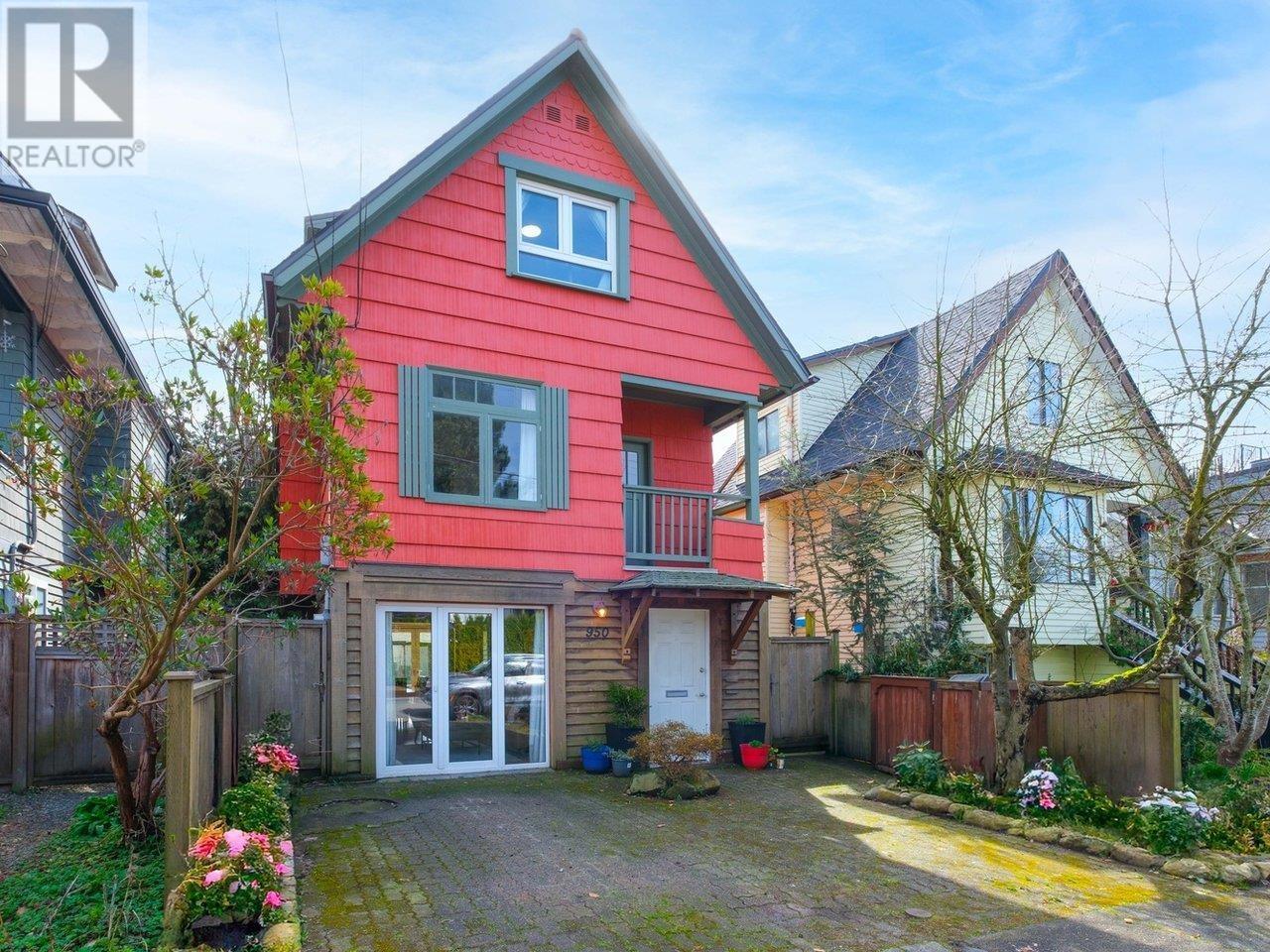 Property at 950 RINGWOOD AVENUE image 3