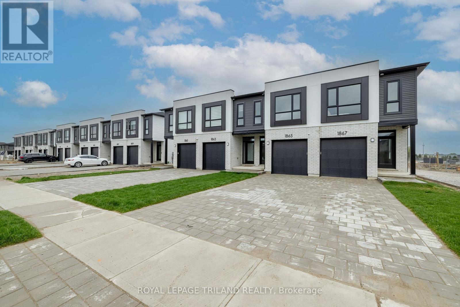 Property at 790 BANYAN LANE image 1