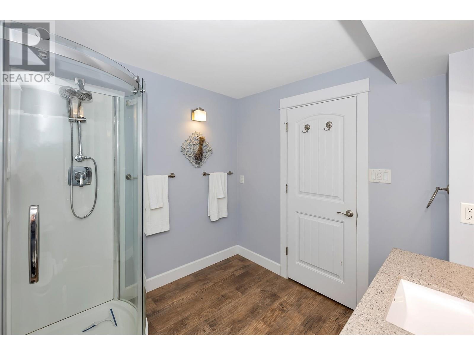 1070 Mt Fosthall Drive, Vernon, British Columbia  V1B 2W2 - Photo 21 - 10348248