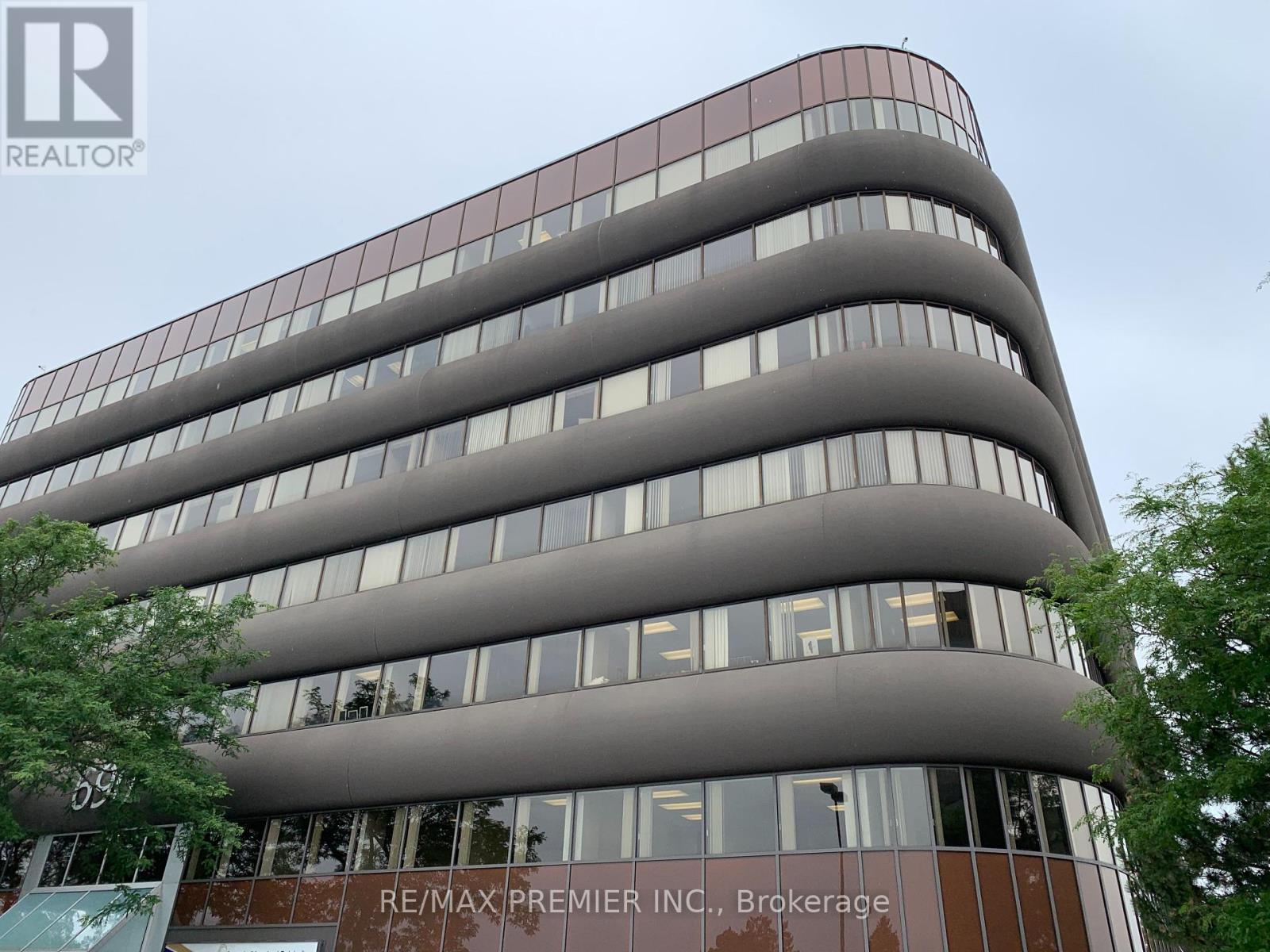 200-34 - 690 DORVAL DRIVE, Oakville, Ontario