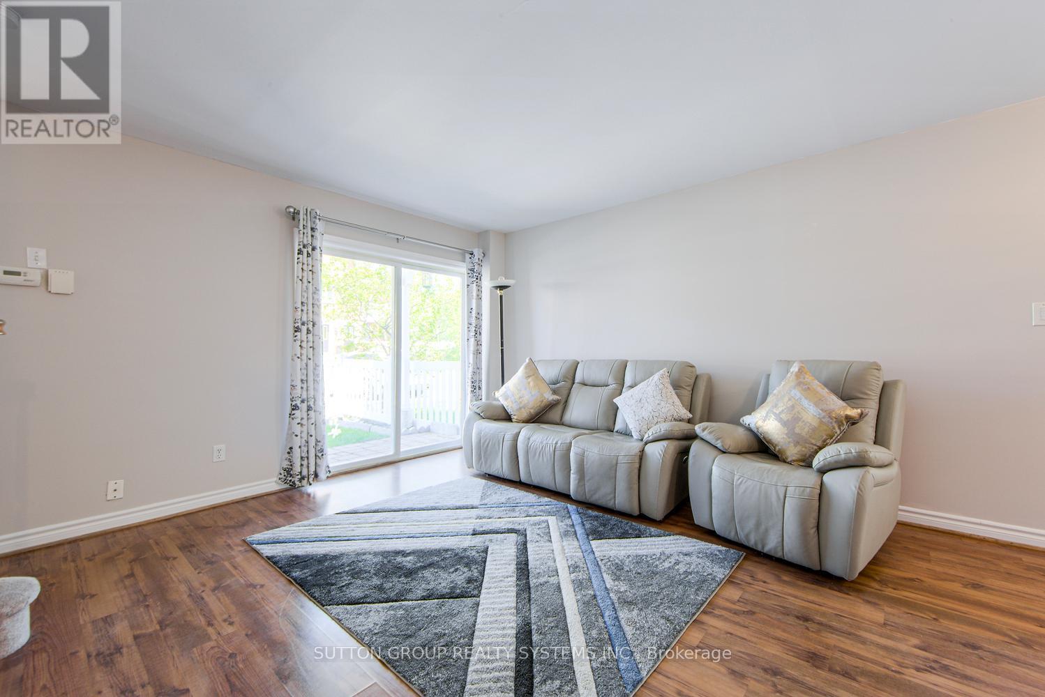 406 - 1701 Lampman Avenue, Burlington, Ontario  L7L 6R9 - Photo 8 - W12158846