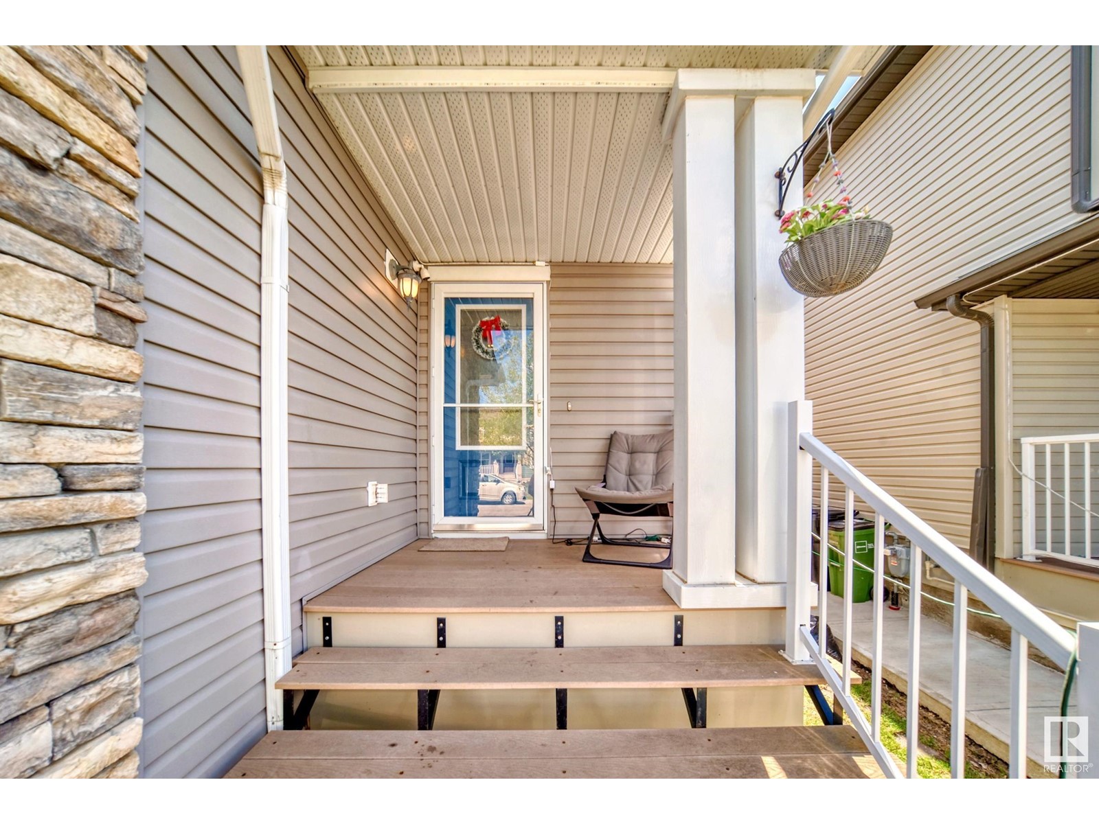 Property at 2909 18A AV NW image 3