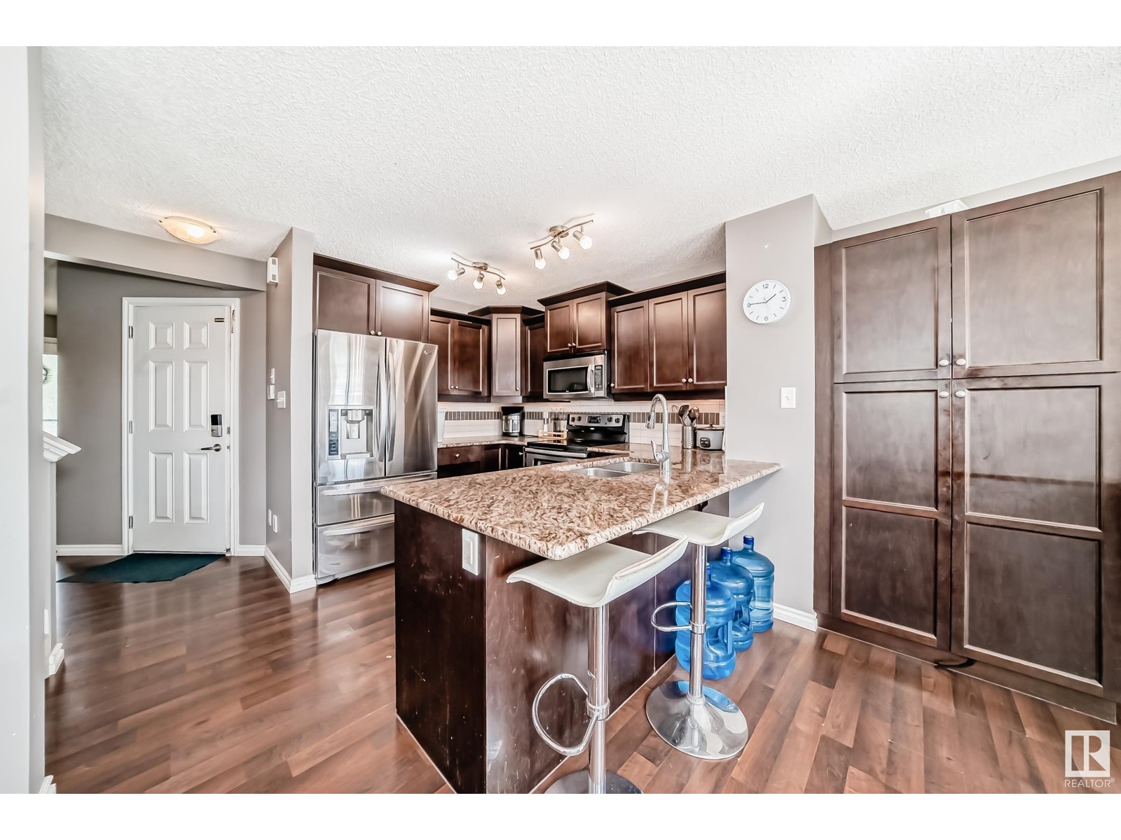 Property at 2909 18A AV NW image 5