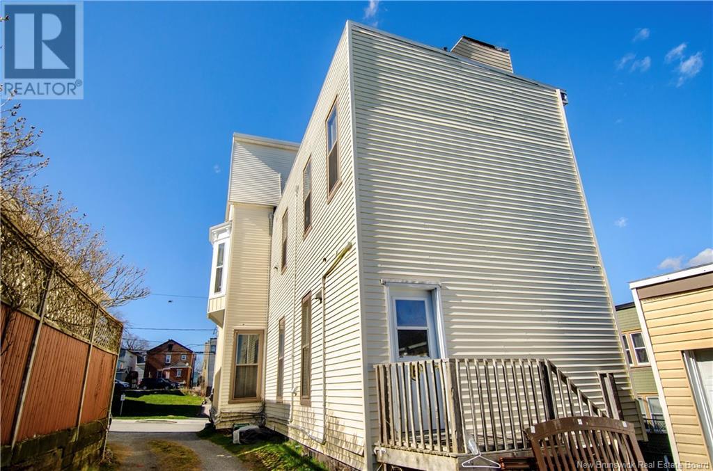 Property at 298-300 Princess Street image 3