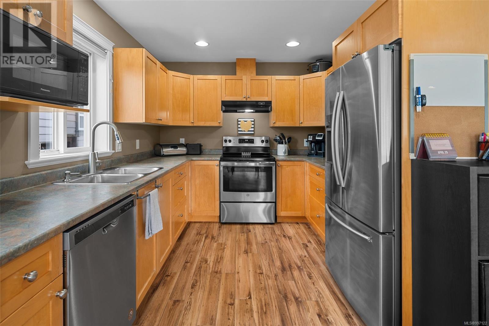 6857 Grant Rd W, Sooke, British Columbia  V9Z 0L7 - Photo 17 - 997122