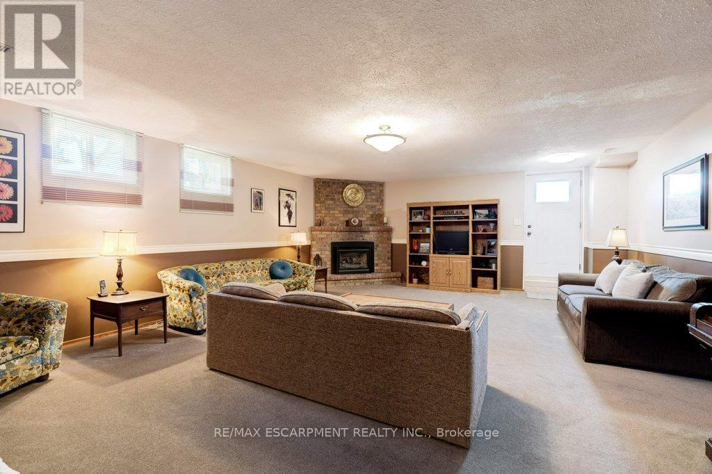 302 Highridge Avenue, Hamilton, Ontario  L8E 3W3 - Photo 35 - X12158886