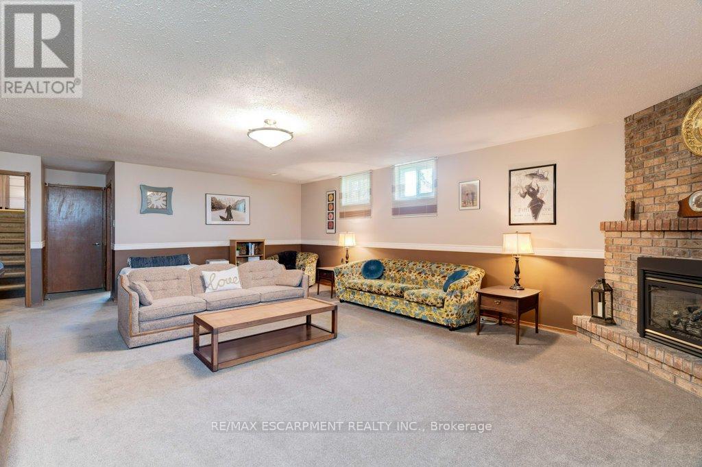 302 Highridge Avenue, Hamilton, Ontario  L8E 3W3 - Photo 39 - X12158886