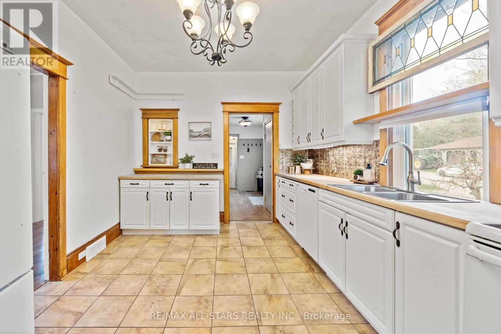 2 Henrietta Street, Scugog, Ontario  L0C 1G0 - Photo 8 - E12132997