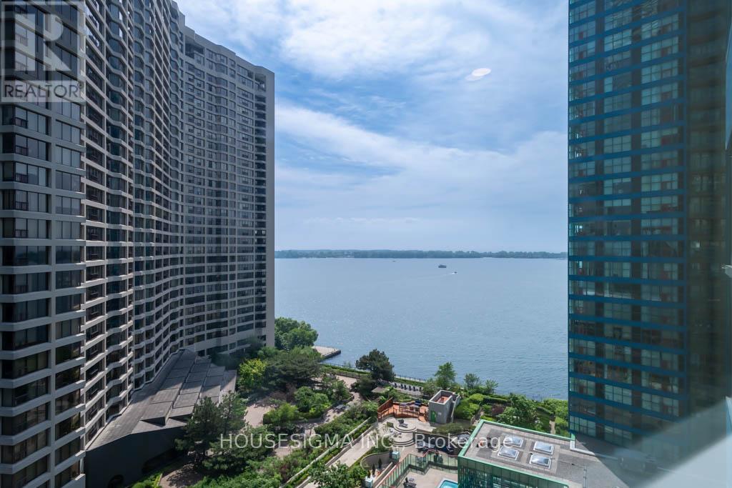 2003 - 77 Harbour Square, Toronto, Ontario  M5J 2S2 - Photo 15 - C12158903