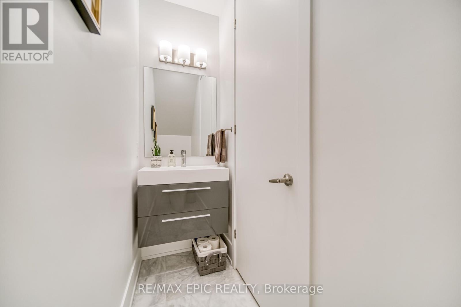 Th16 - 165 Pears Avenue, Toronto, Ontario  M5R 0C1 - Photo 18 - C12158945