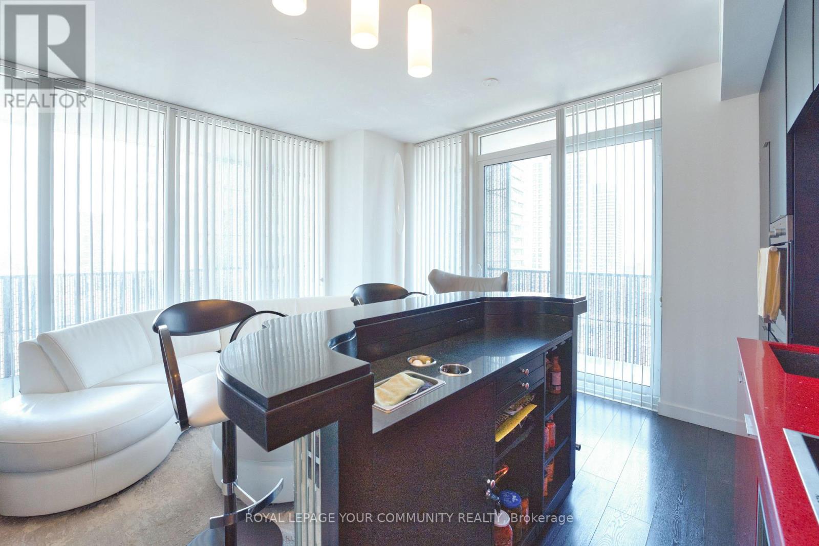 1808 - 8 Eglinton Avenue E, Toronto, Ontario  M4P 1A6 - Photo 18 - C12158973