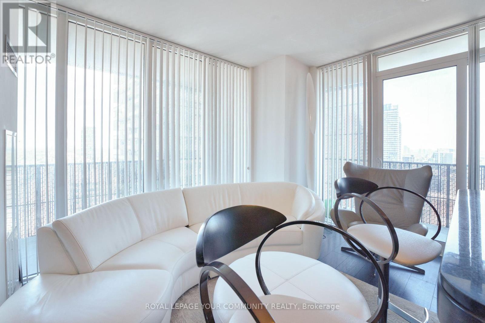 1808 - 8 Eglinton Avenue E, Toronto, Ontario  M4P 1A6 - Photo 19 - C12158973