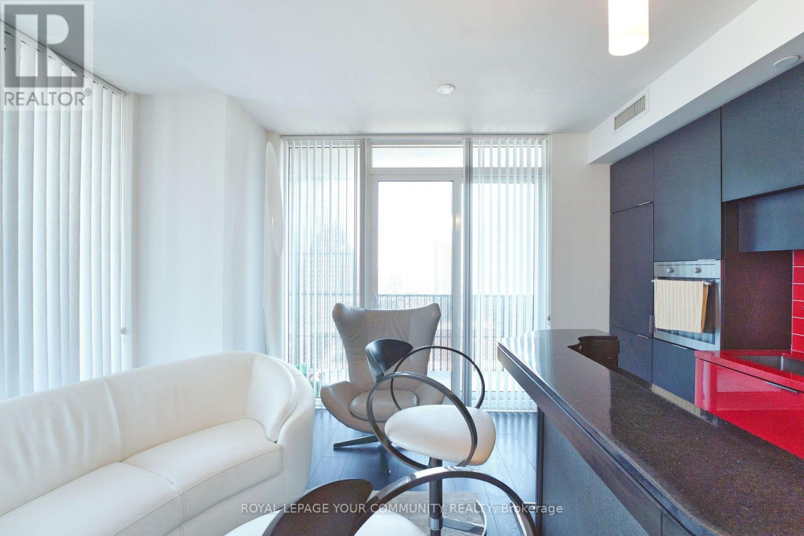 1808 - 8 Eglinton Avenue E, Toronto, Ontario  M4P 1A6 - Photo 21 - C12158973