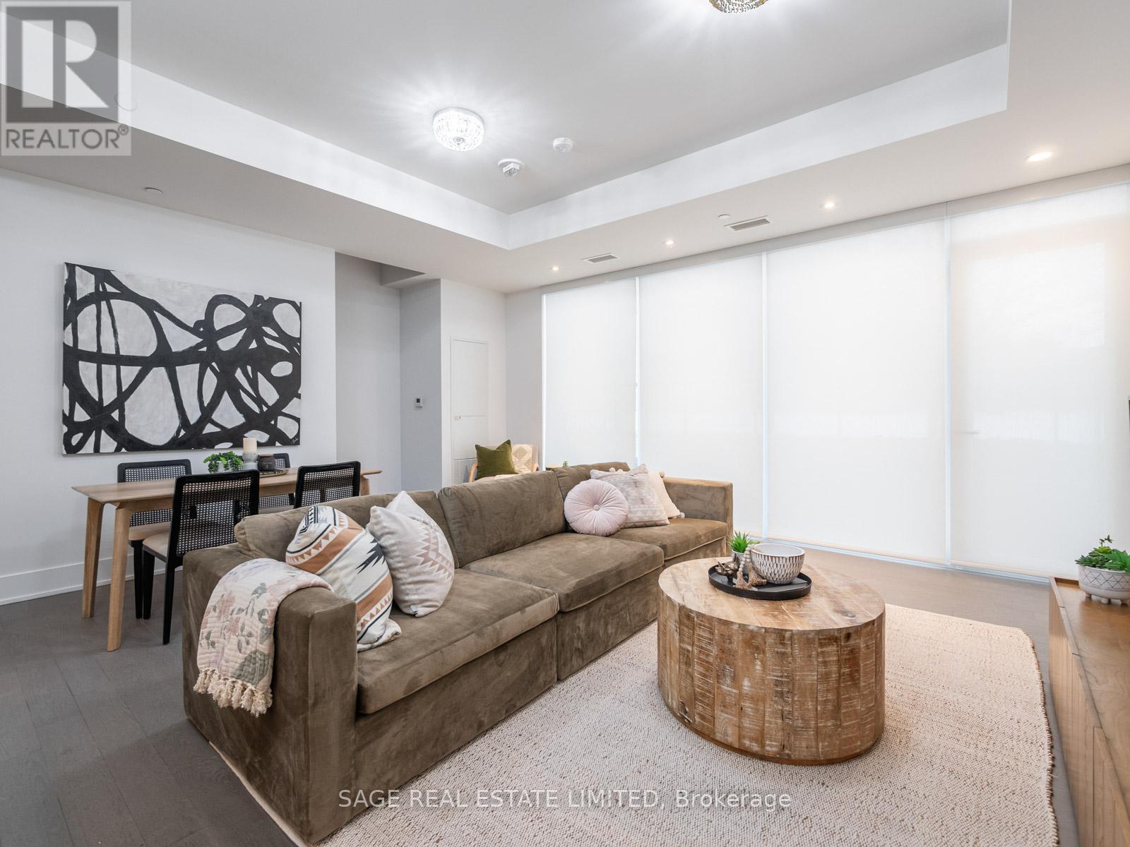 Property at 110 - 80 VANAULEY STREET image 3