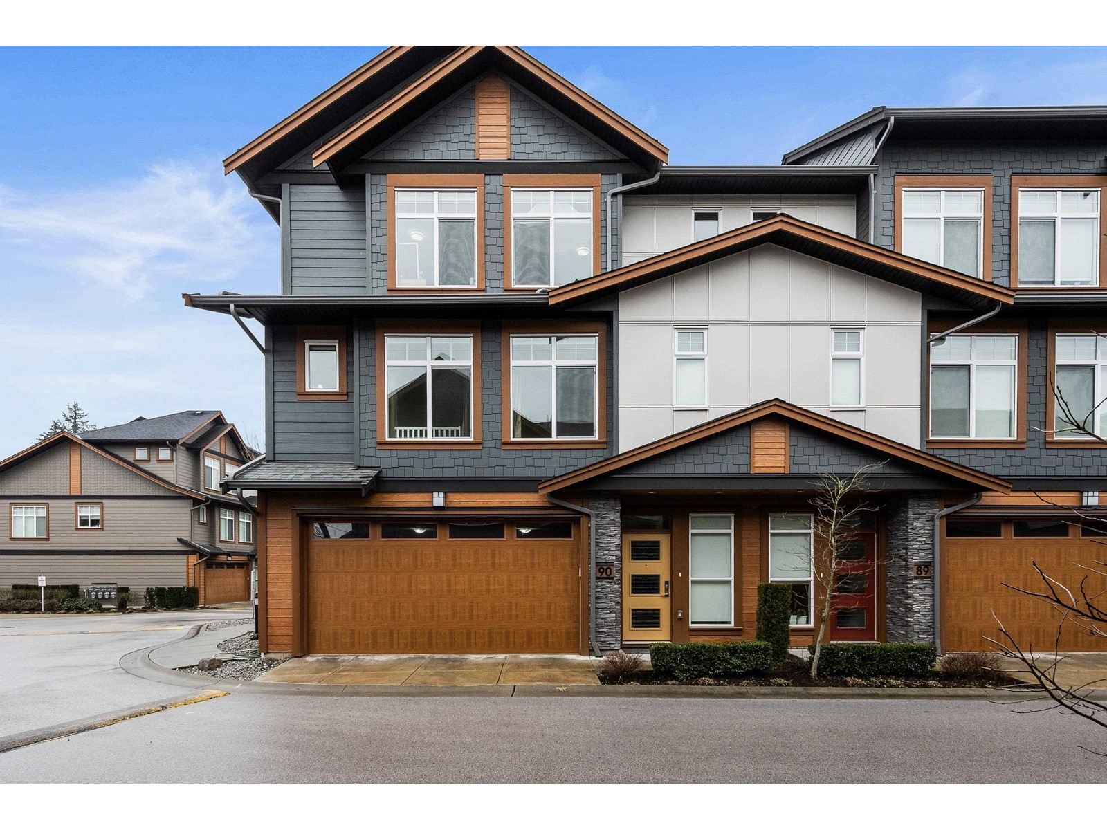 90 17033 FRASER HIGHWAY, surrey, British Columbia