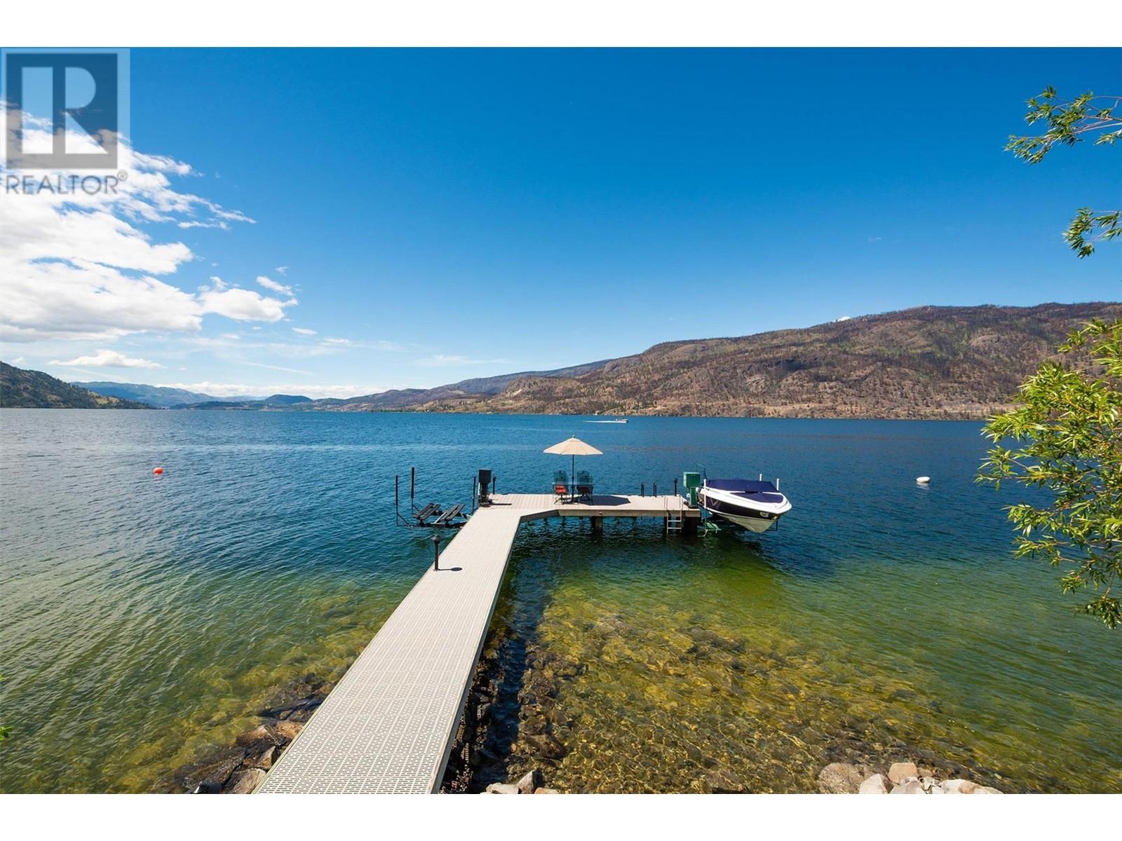 2004 Dewdney Road, Kelowna, British Columbia  V1V 2C3 - Photo 4 - 10347878