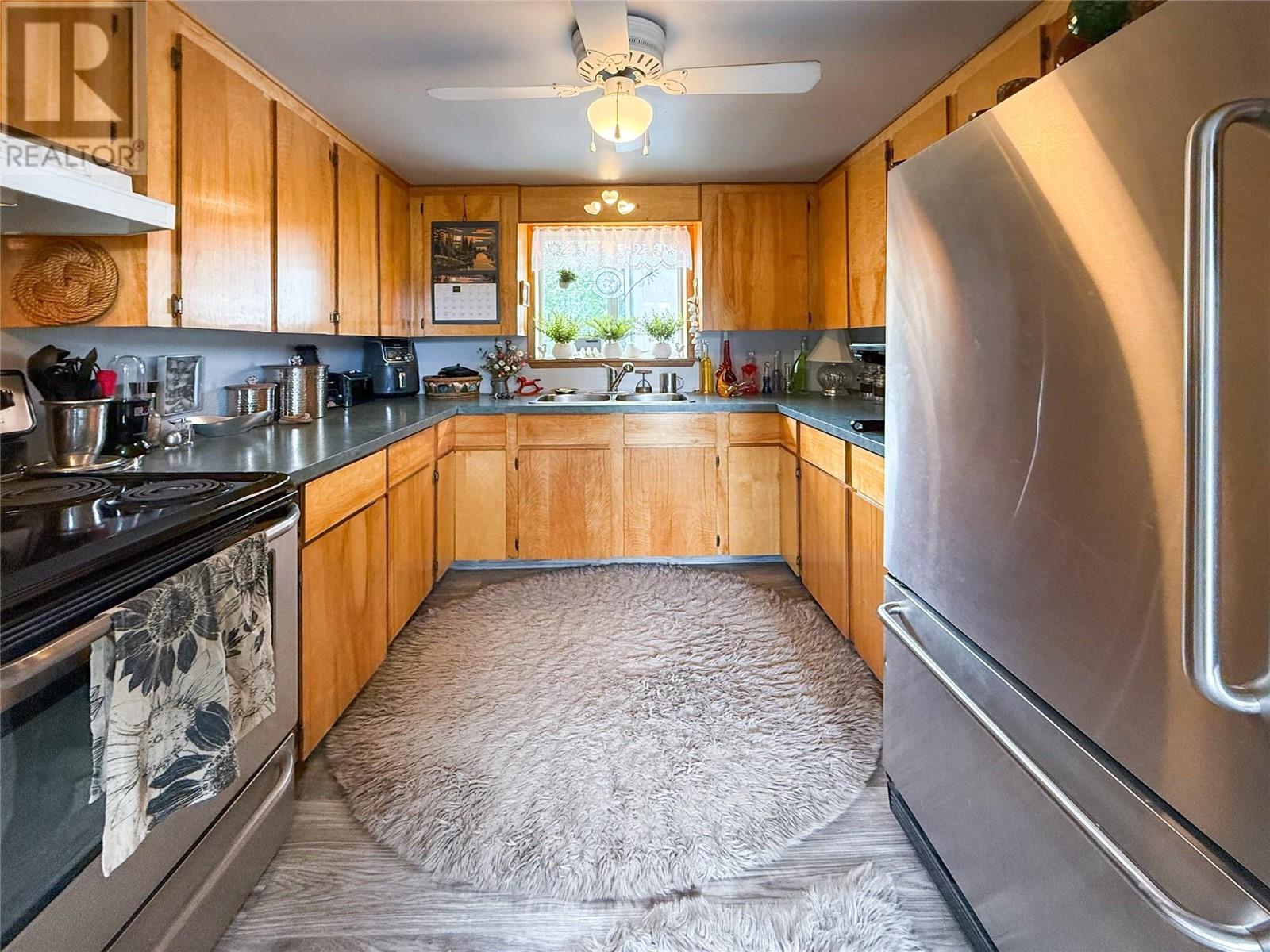 301 8th Avenue, Princeton, British Columbia  V0X 1W0 - Photo 16 - 10347445