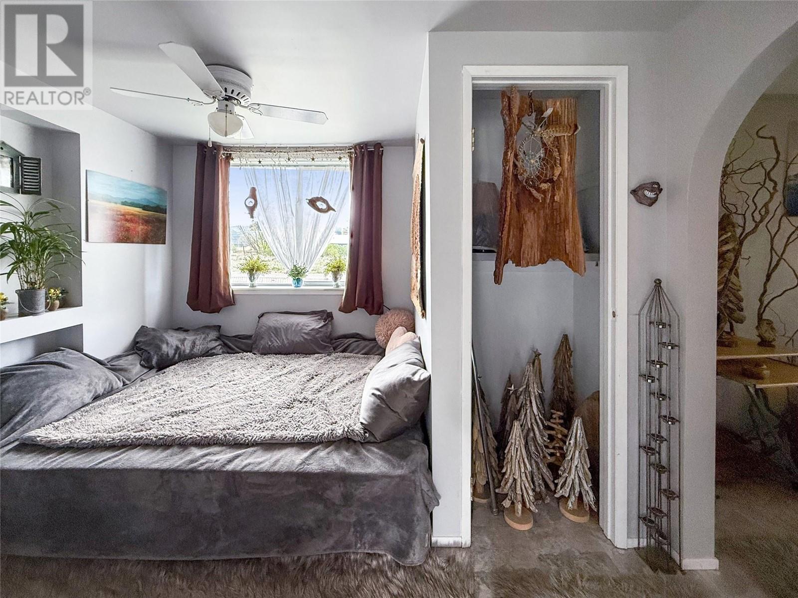 301 8th Avenue, Princeton, BC V0X1W0