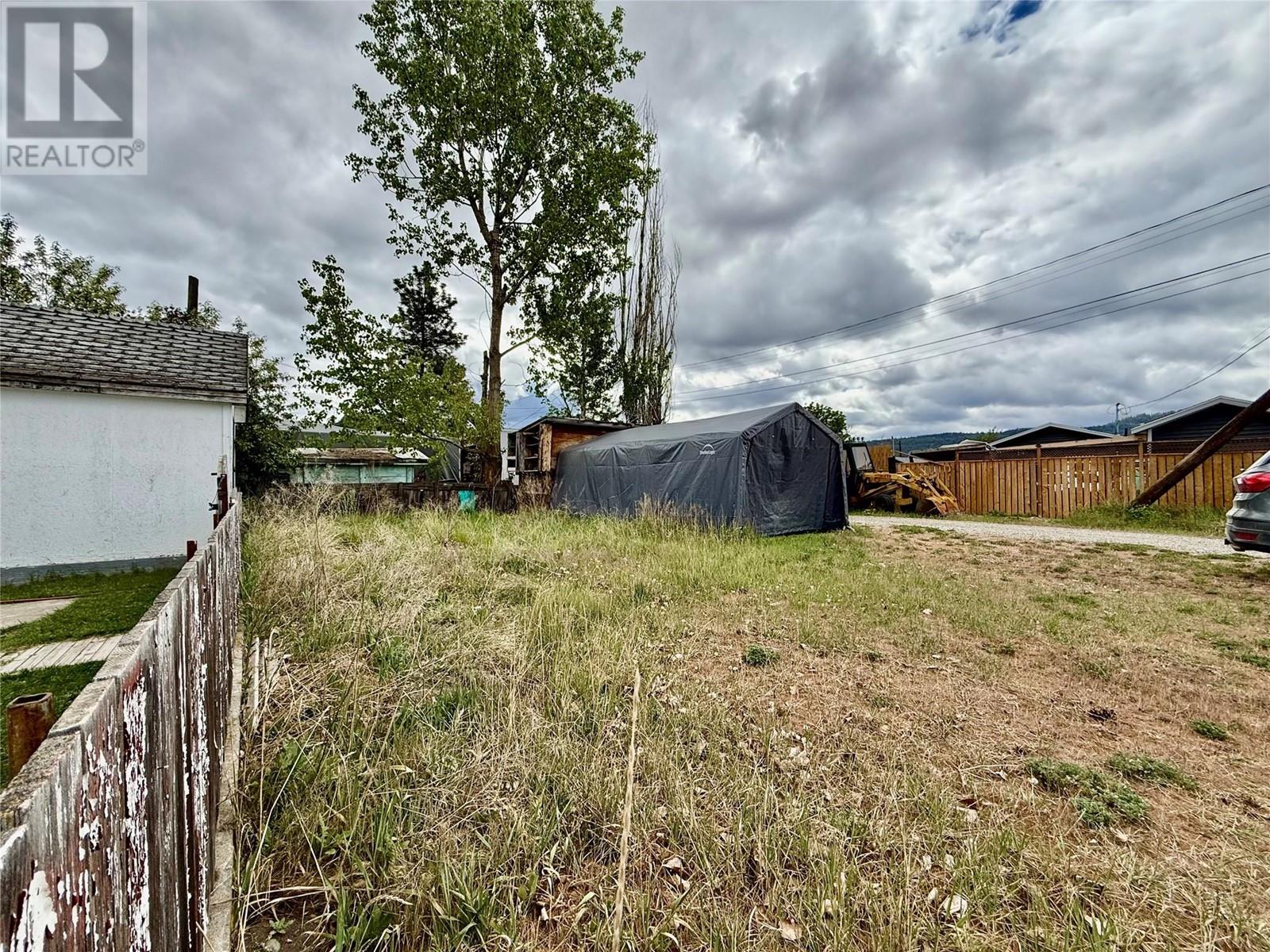 301 8th Avenue, Princeton, BC V0X1W0
