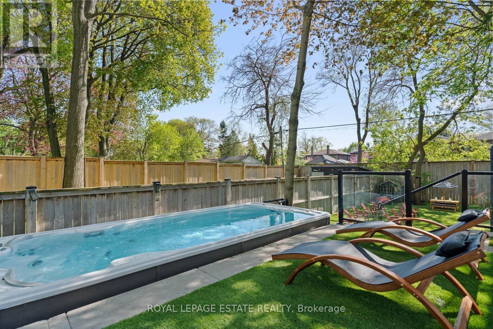 100 Blantyre Avenue, Toronto (The Beaches), Ontario  M1N 2R5 - Photo 38 - E12159073