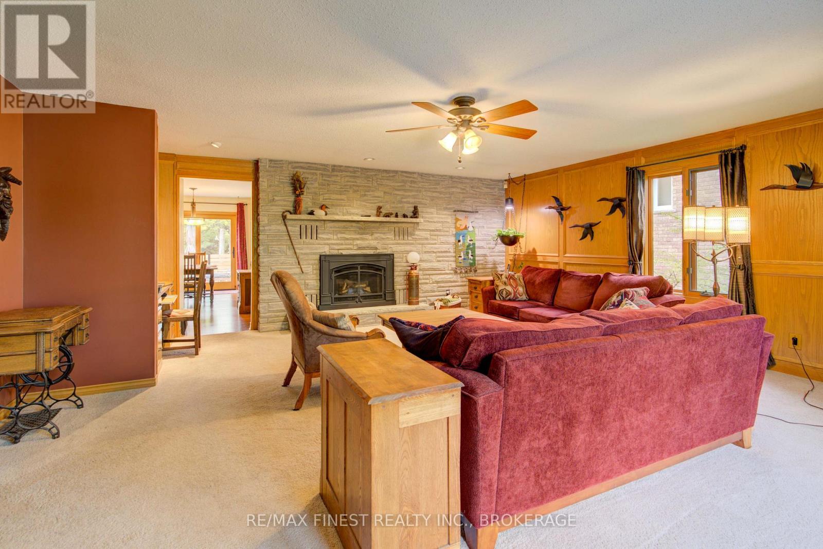 563 Rankin Crescent, Kingston, Ontario  K7M 7K6 - Photo 8 - X12159182
